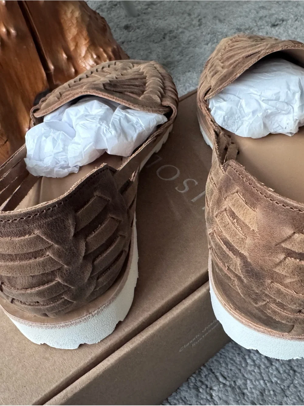 Nisolo NWT Brown Woven Leather Huarache style loafers with lug soles